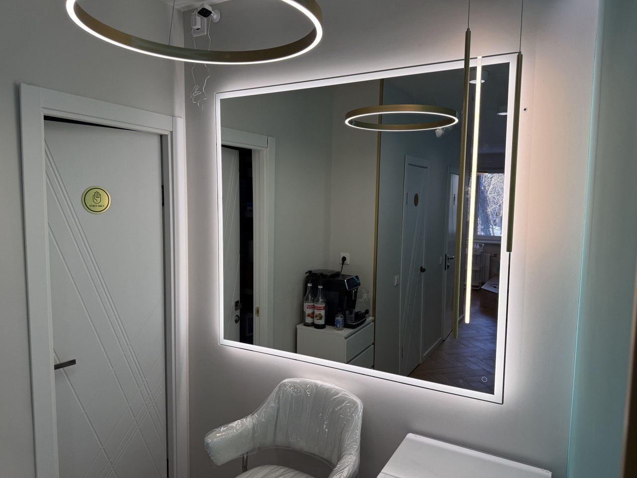 Зеркало в интерьере